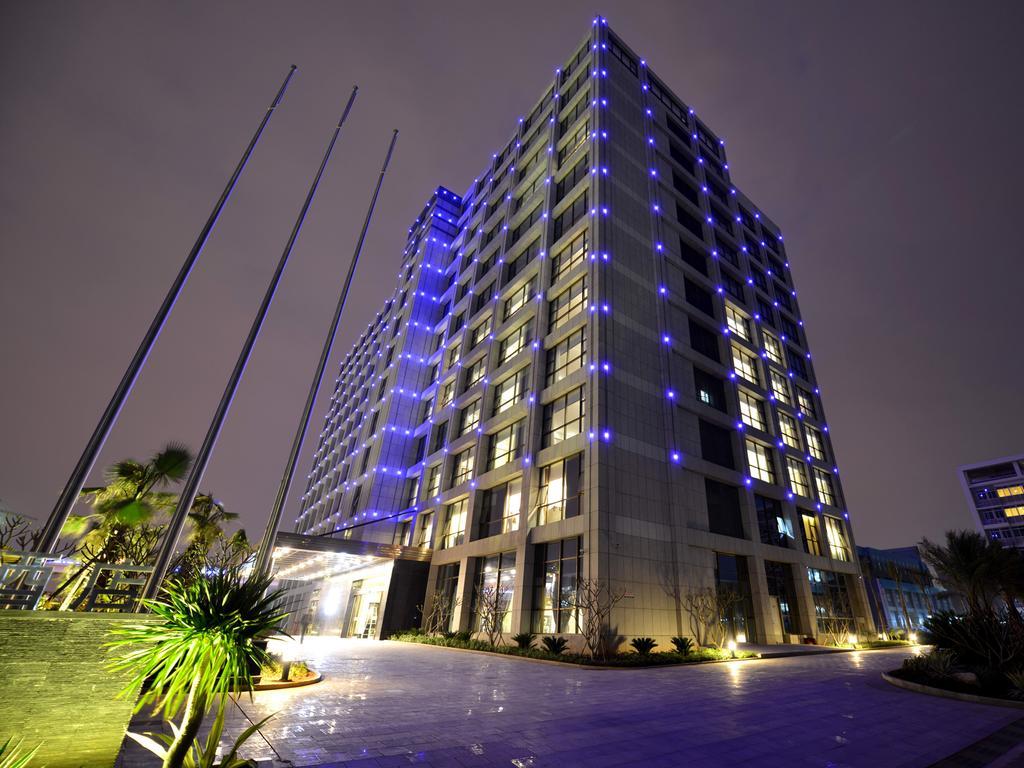 Xiamen Discovery Hotel Exterior photo