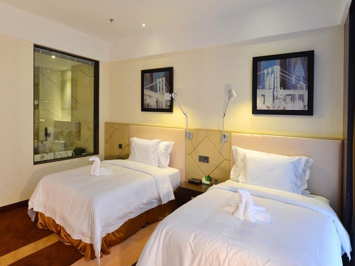 Xiamen Discovery Hotel Exterior photo